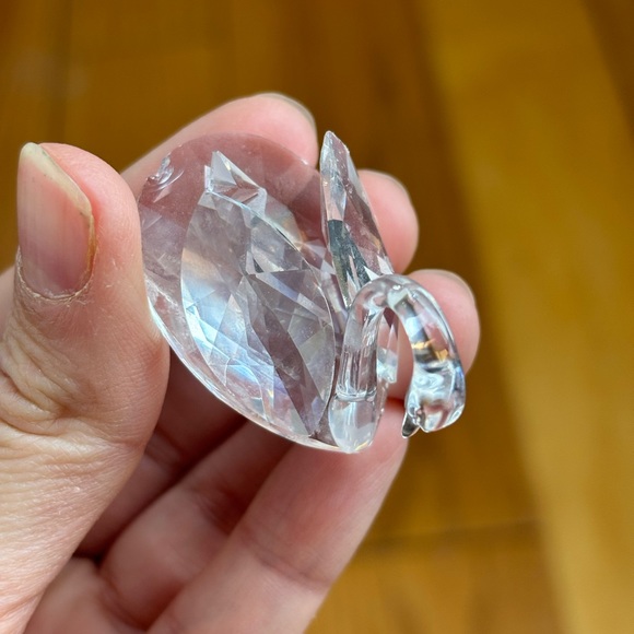 Swarovski Crystal Swan - Picture 2 of 3
